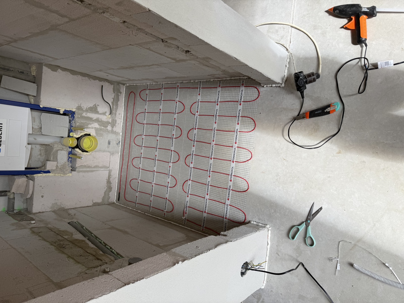 Elektrické podlahové topení – topná rohož v koupelně