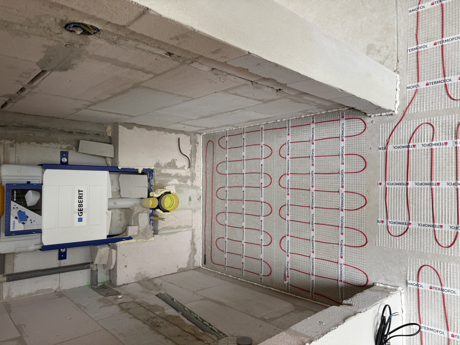 Elektrické podlahové topení – stěnová i podlahová instalace